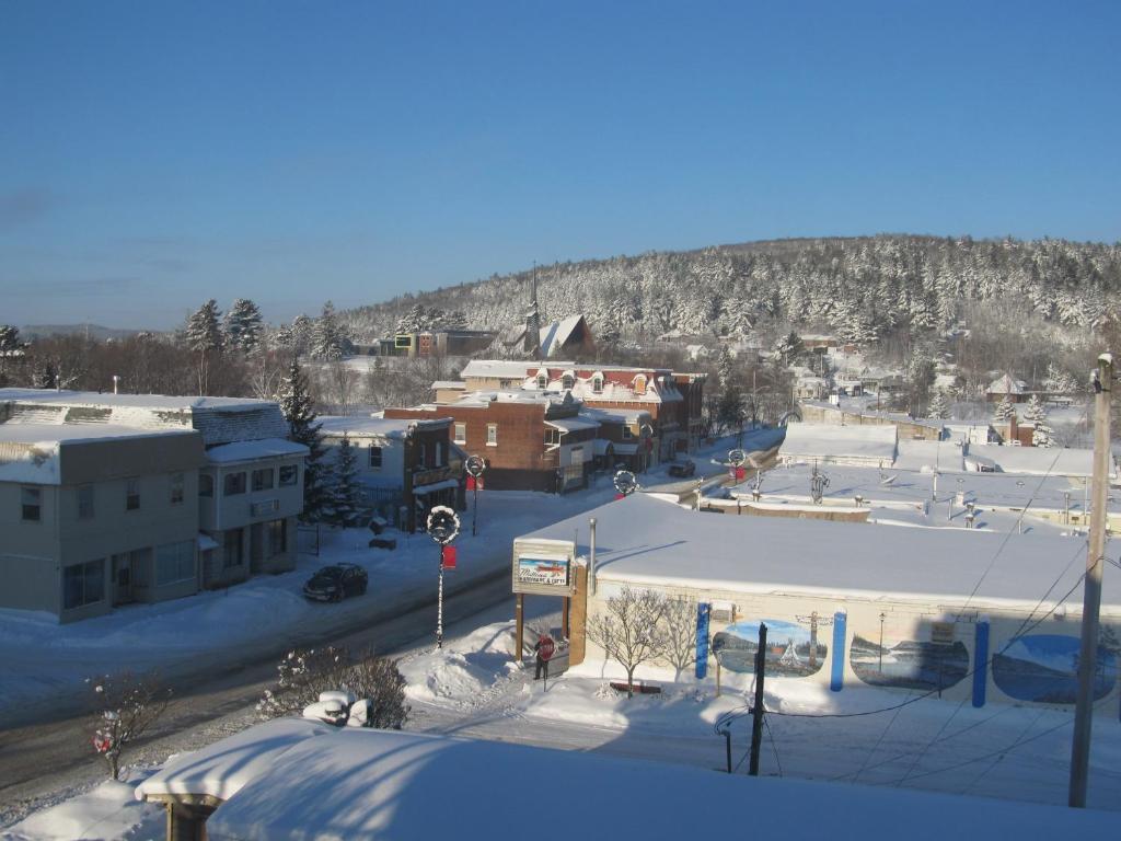 Le Voyageur Inn Mattawa Exteriér fotografie