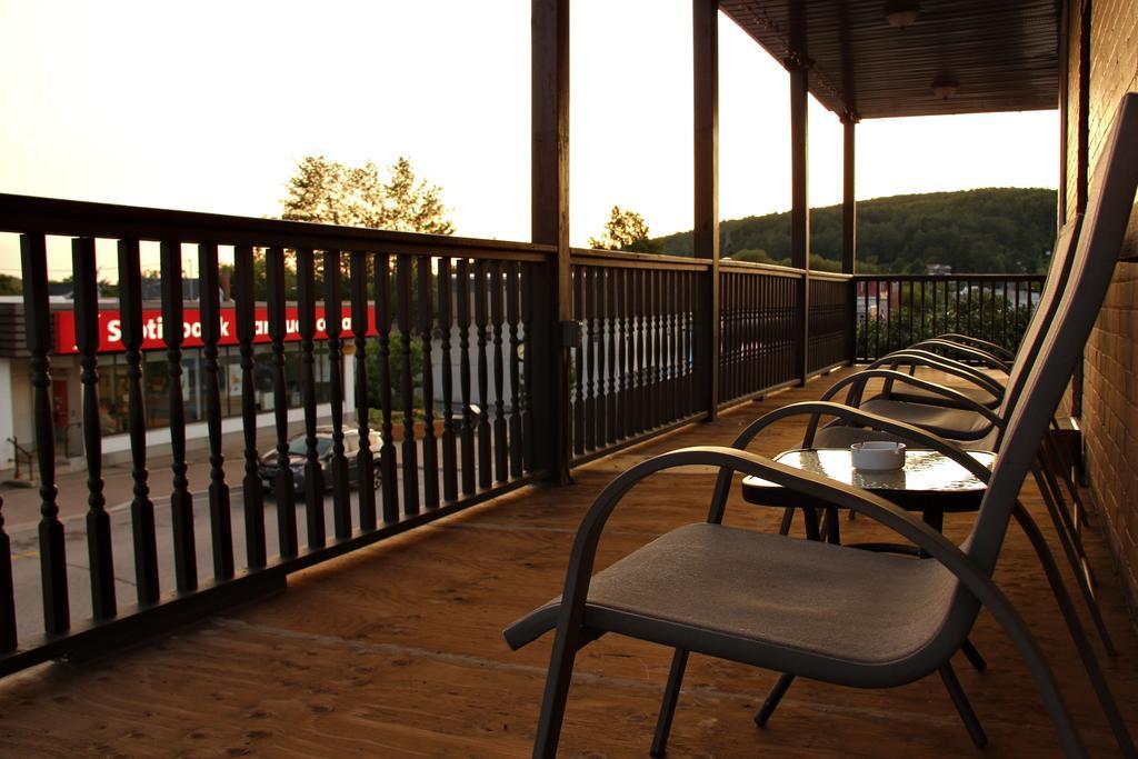 Le Voyageur Inn Mattawa Exteriér fotografie